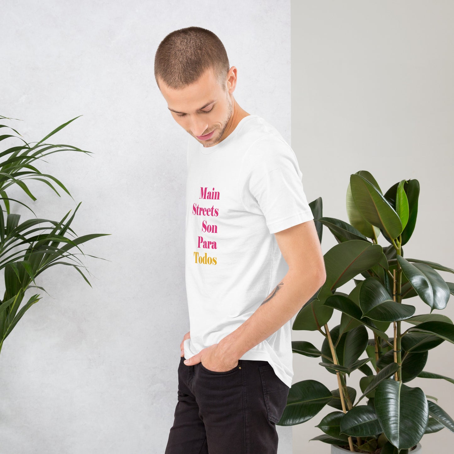 Los Main Streets Son Para Todos (Pink & Yellow) Unisex T-shirt
