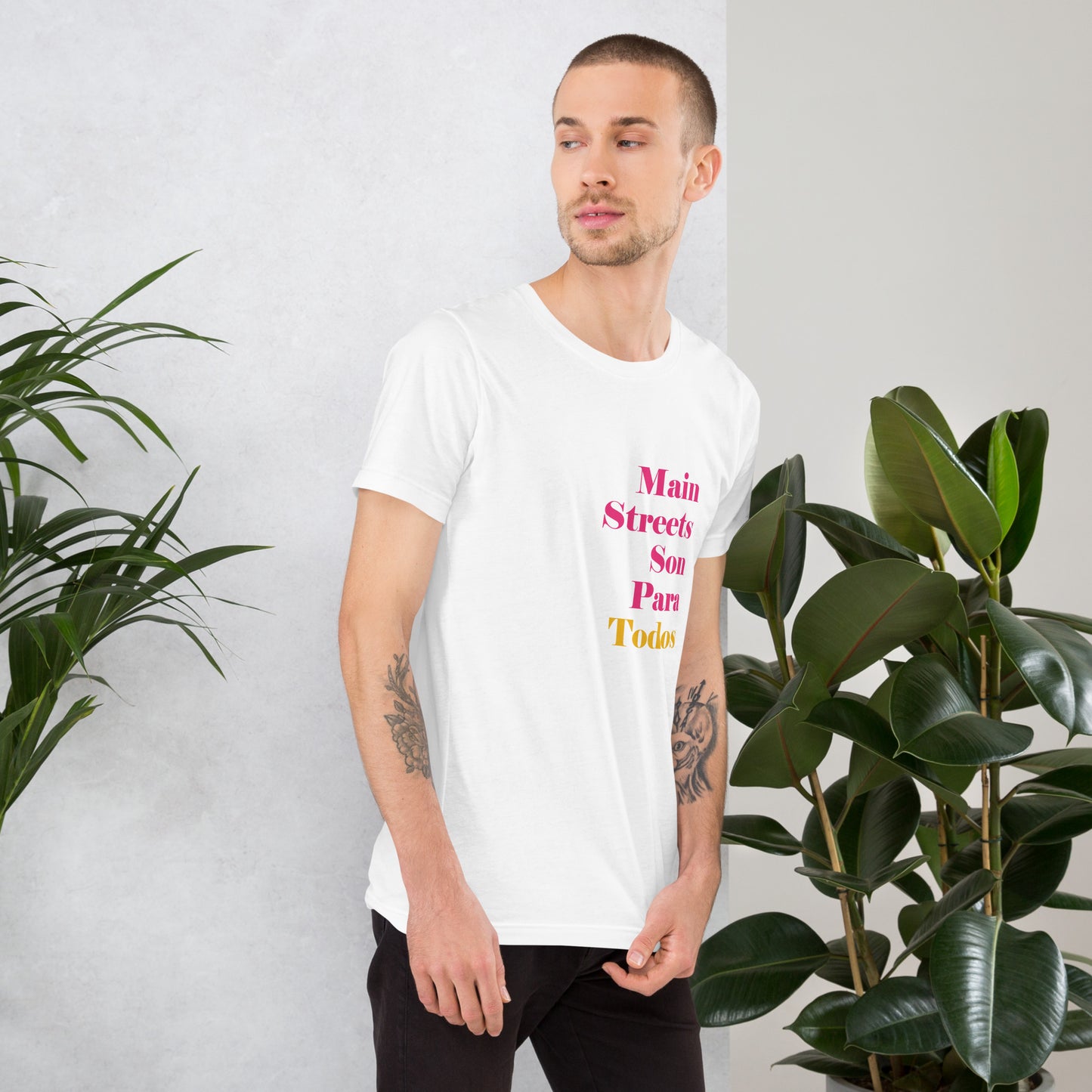 Los Main Streets Son Para Todos (Pink & Yellow) Unisex T-shirt