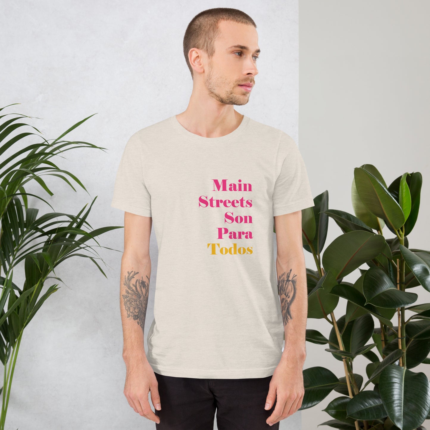 Los Main Streets Son Para Todos (Pink & Yellow) Unisex T-shirt